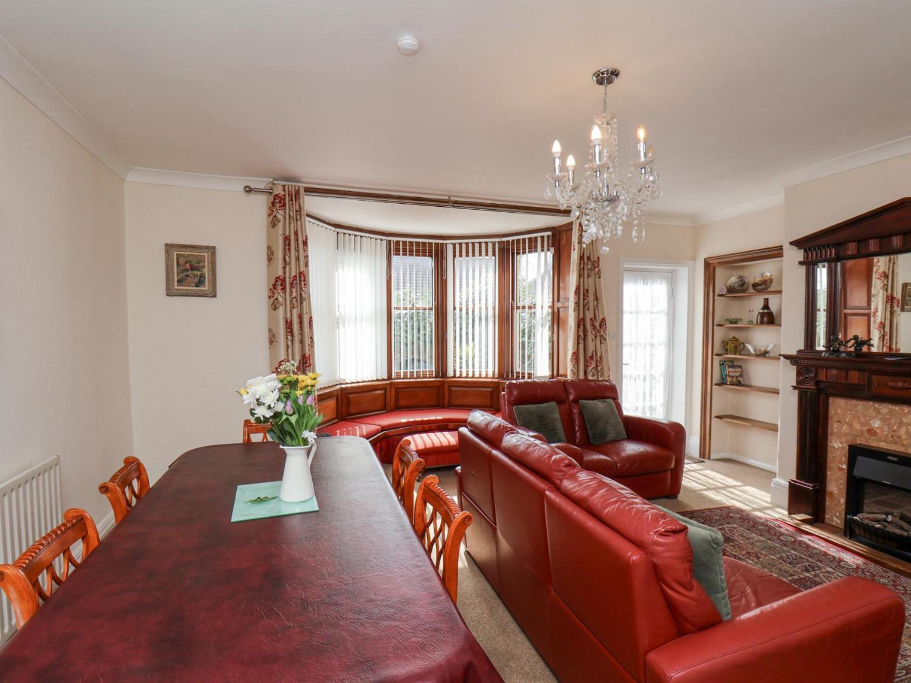 Mayfield Manor Whitby Extérieur photo